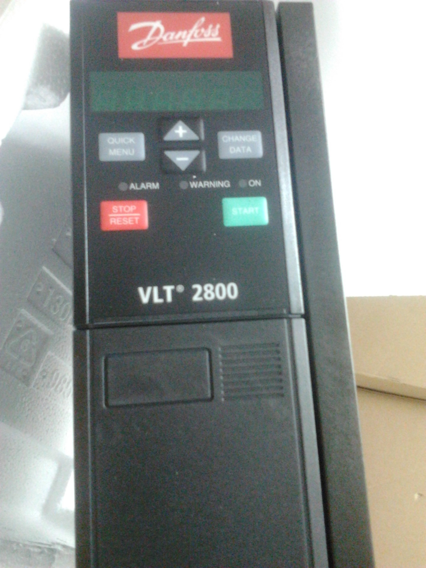丹佛斯變頻器一級(jí)代理VLT2840，全新正品，品質(zhì)優(yōu)良，價(jià)格優(yōu)惠.